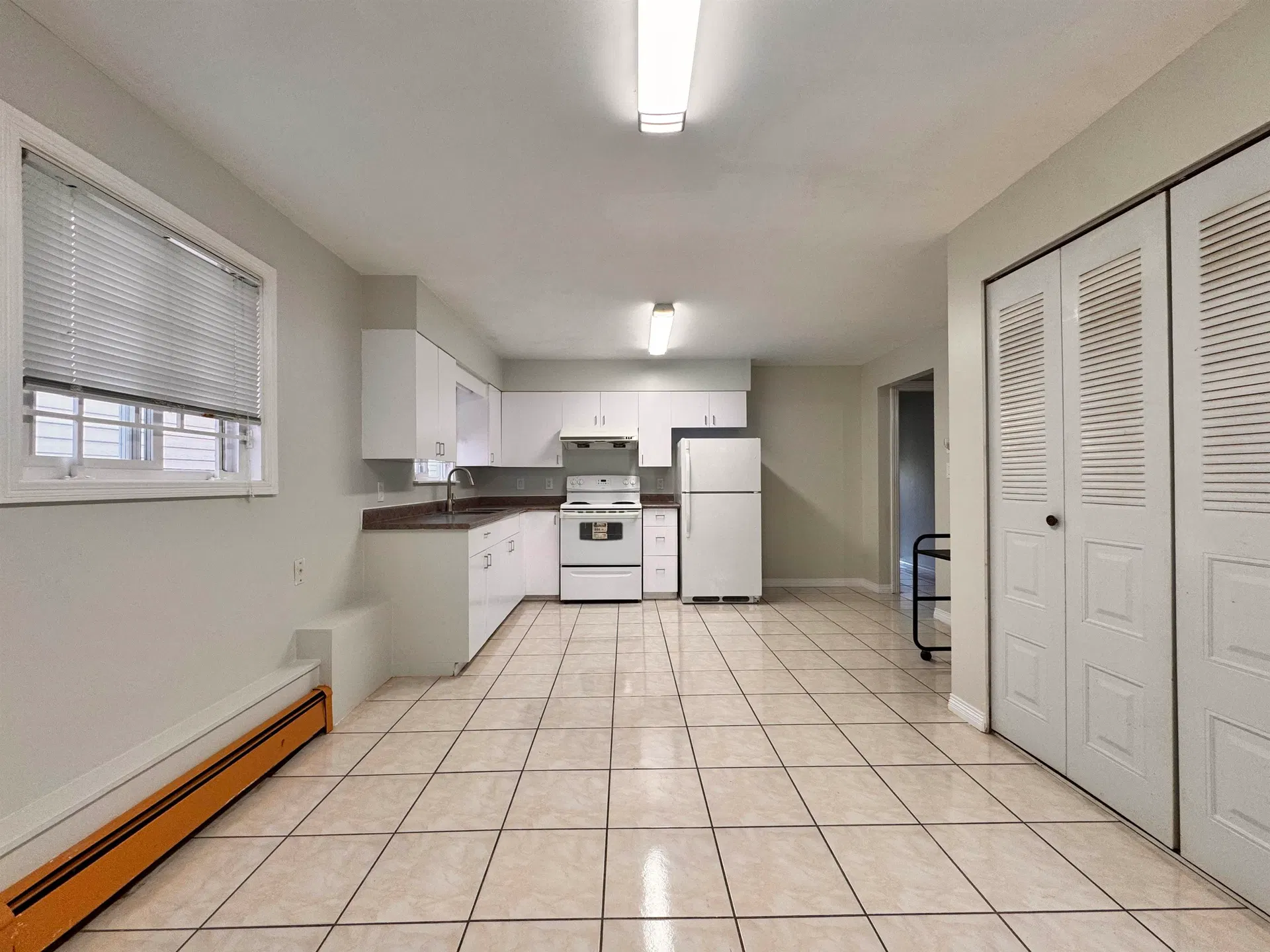 Photo 4 of 11 at Lower – 120 Springer Avenue