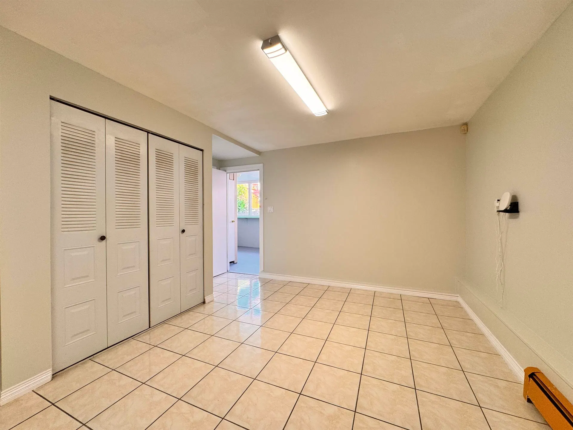 Photo 5 of 11 at Lower – 120 Springer Avenue