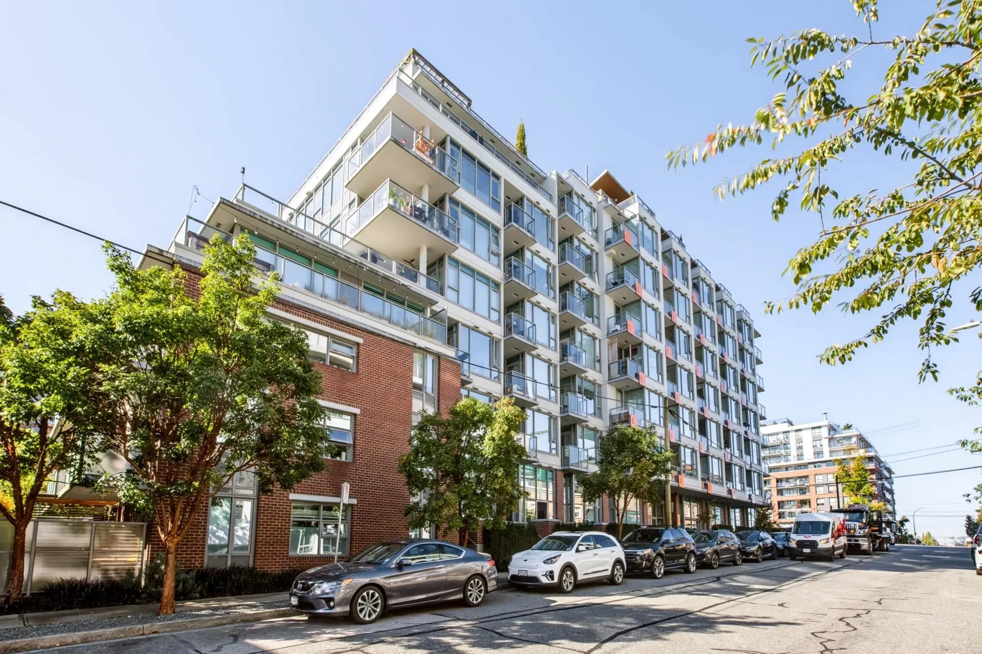 #716 – 250 6th Avenue