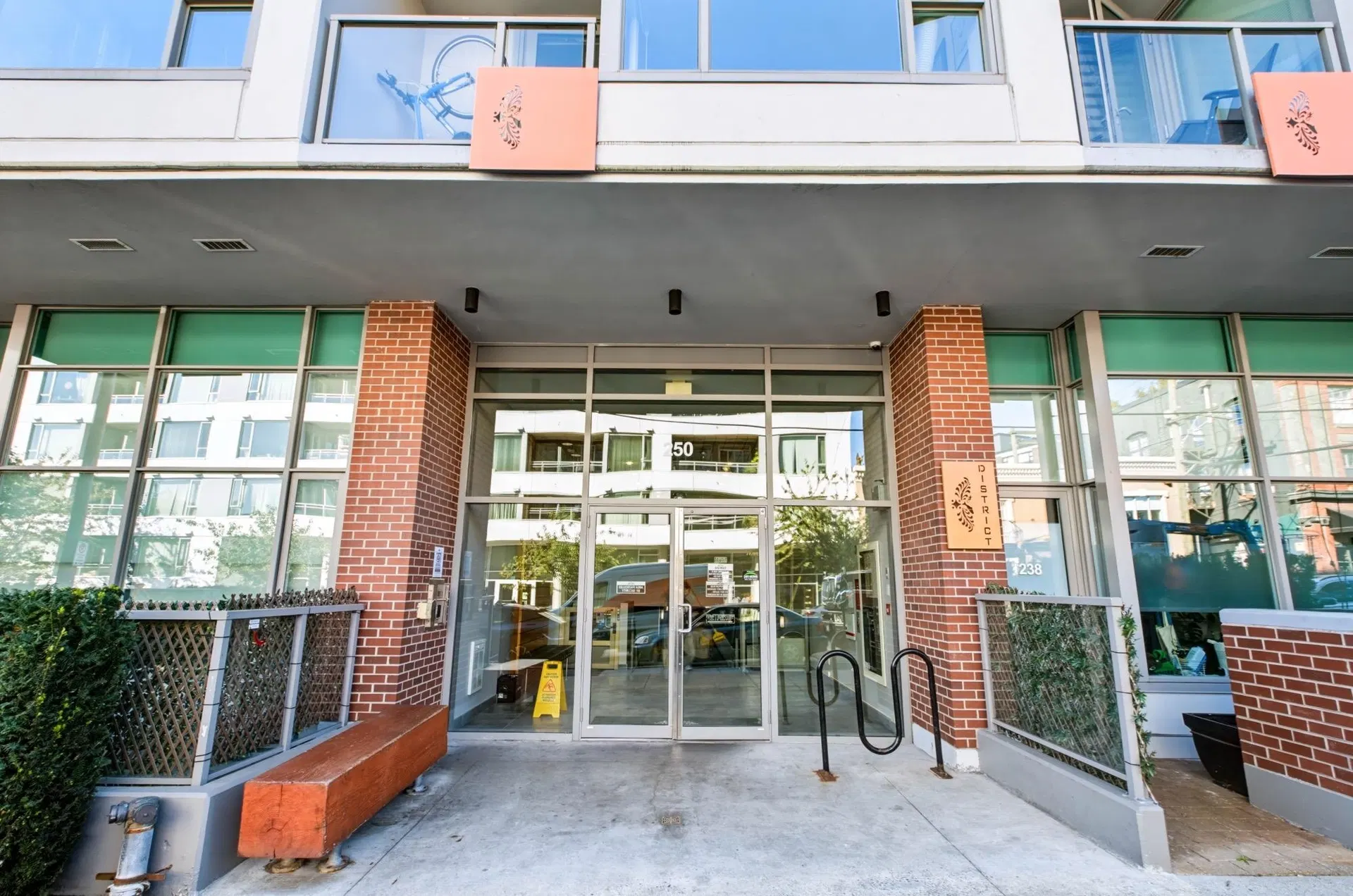 Photo 2 of 27 at #716 – 250 E 6th Avenue