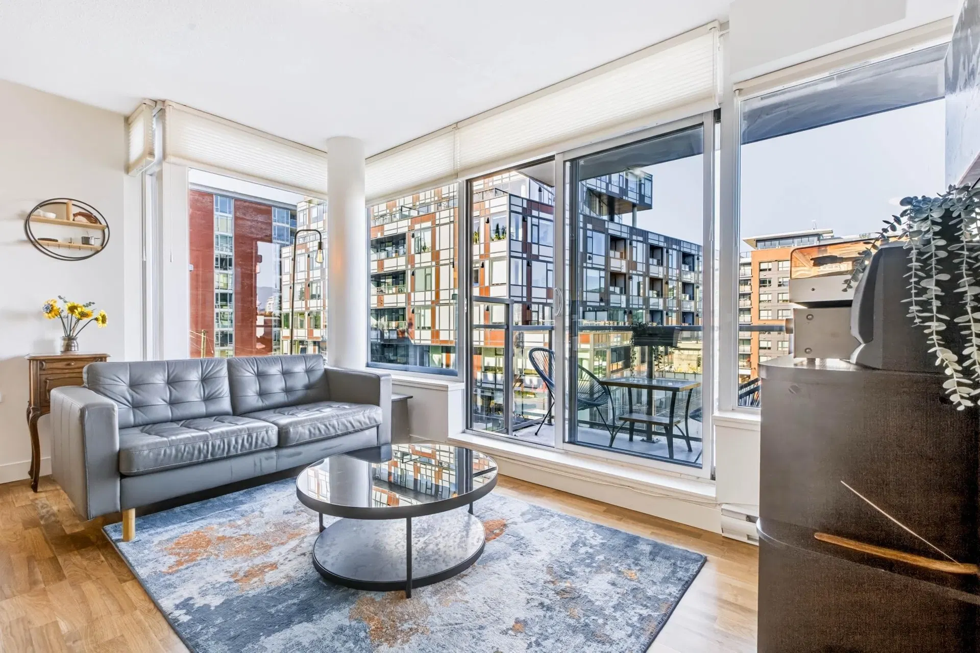 Photo 5 of 27 at #716 – 250 E 6th Avenue