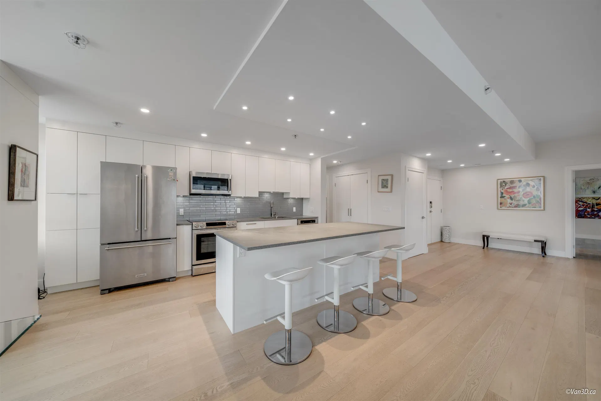 Photo 2 of 29 at #2102 – 555 Austin Avenue