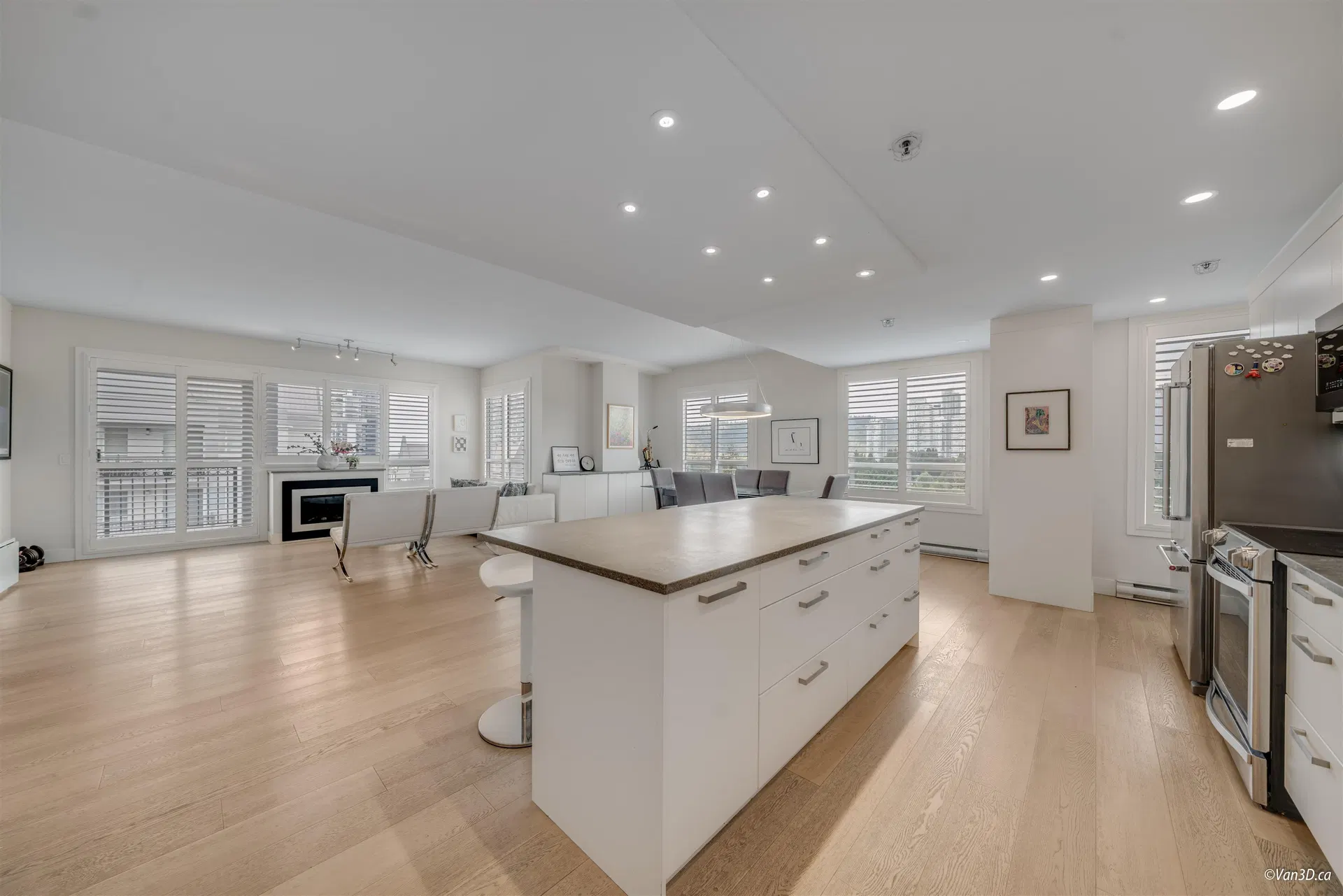 Photo 5 of 29 at #2102 – 555 Austin Avenue