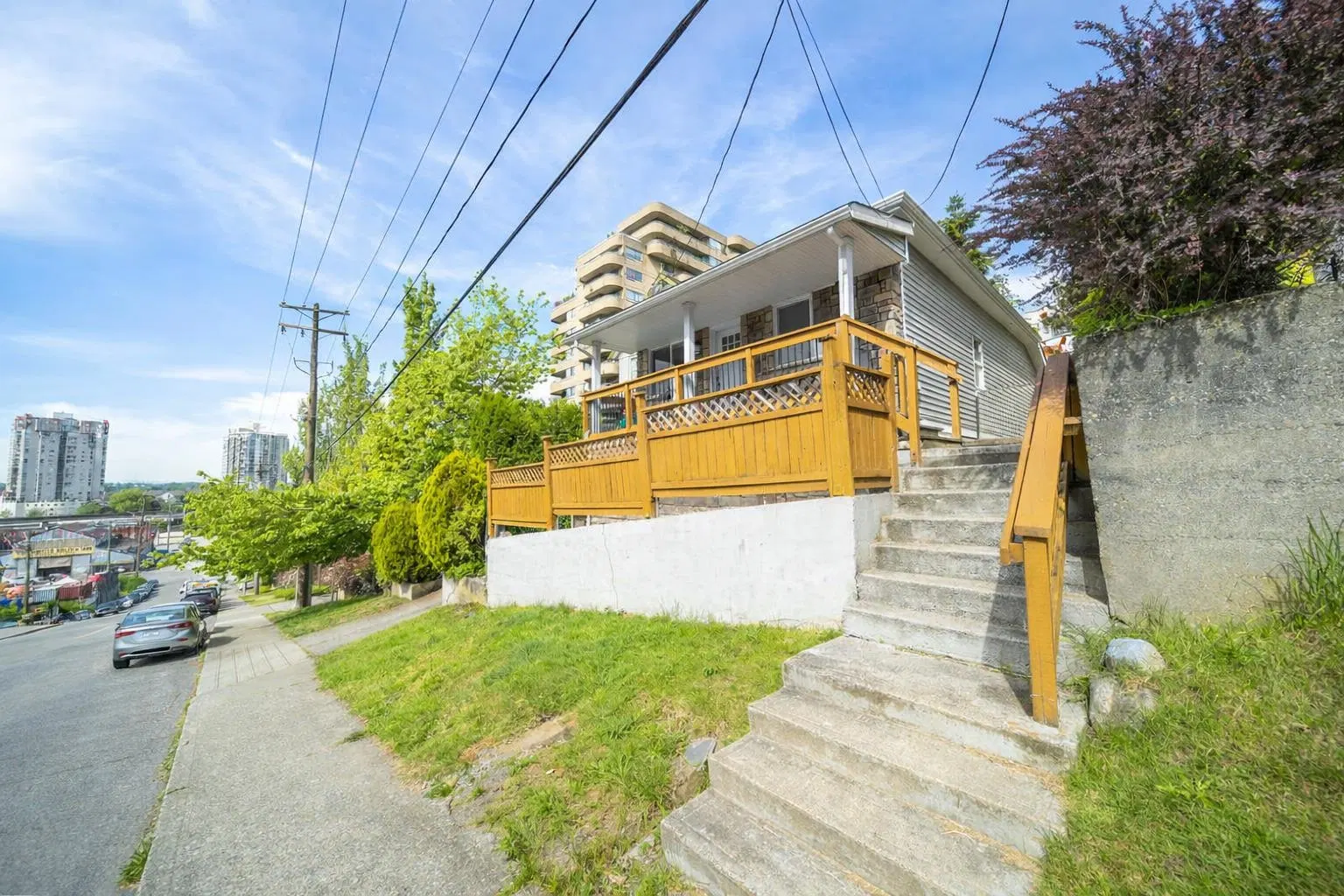Photo 1 of 23 at 1011 Auckland Street
