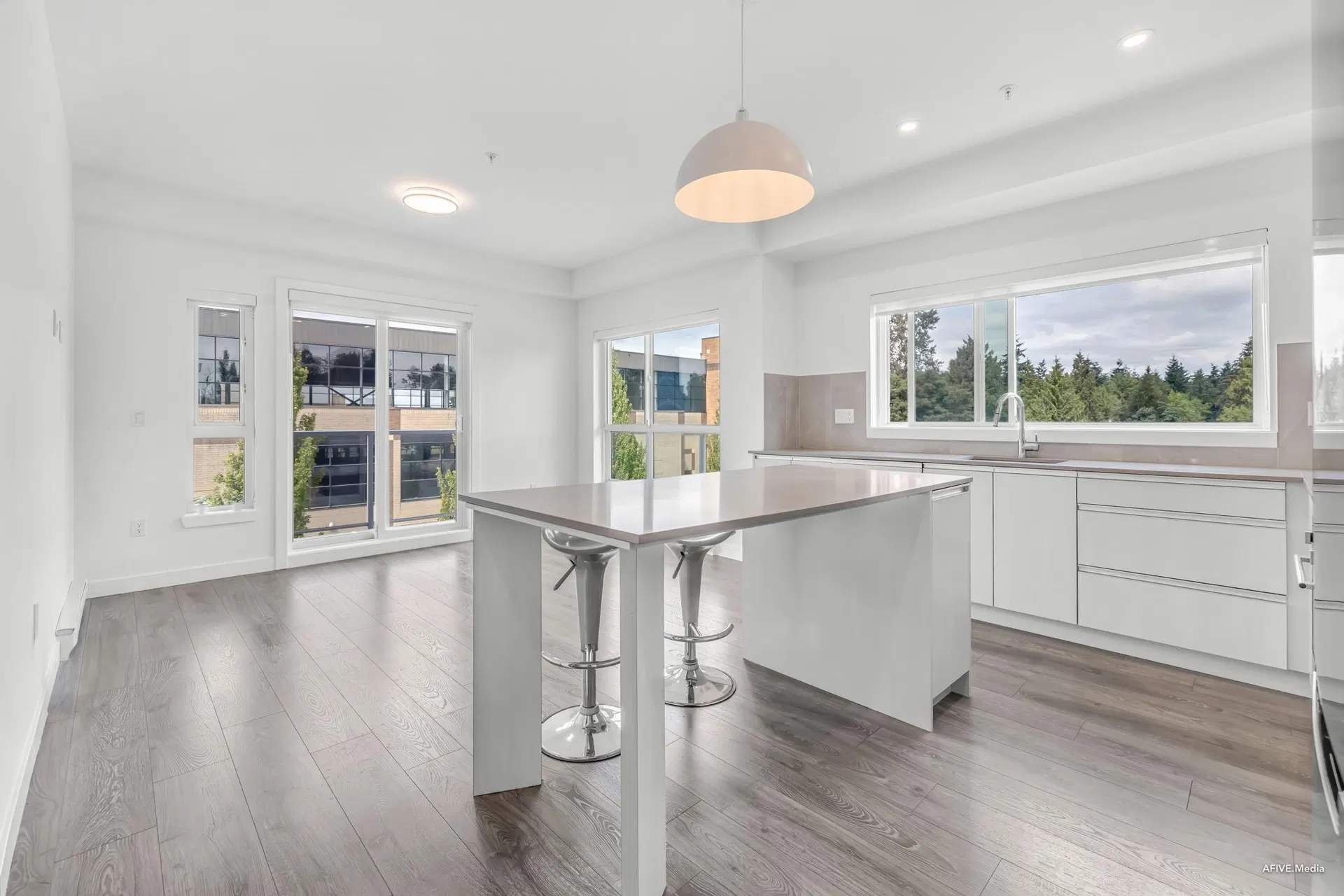 Photo 3 of 26 at #401 – 14225 103a Avenue