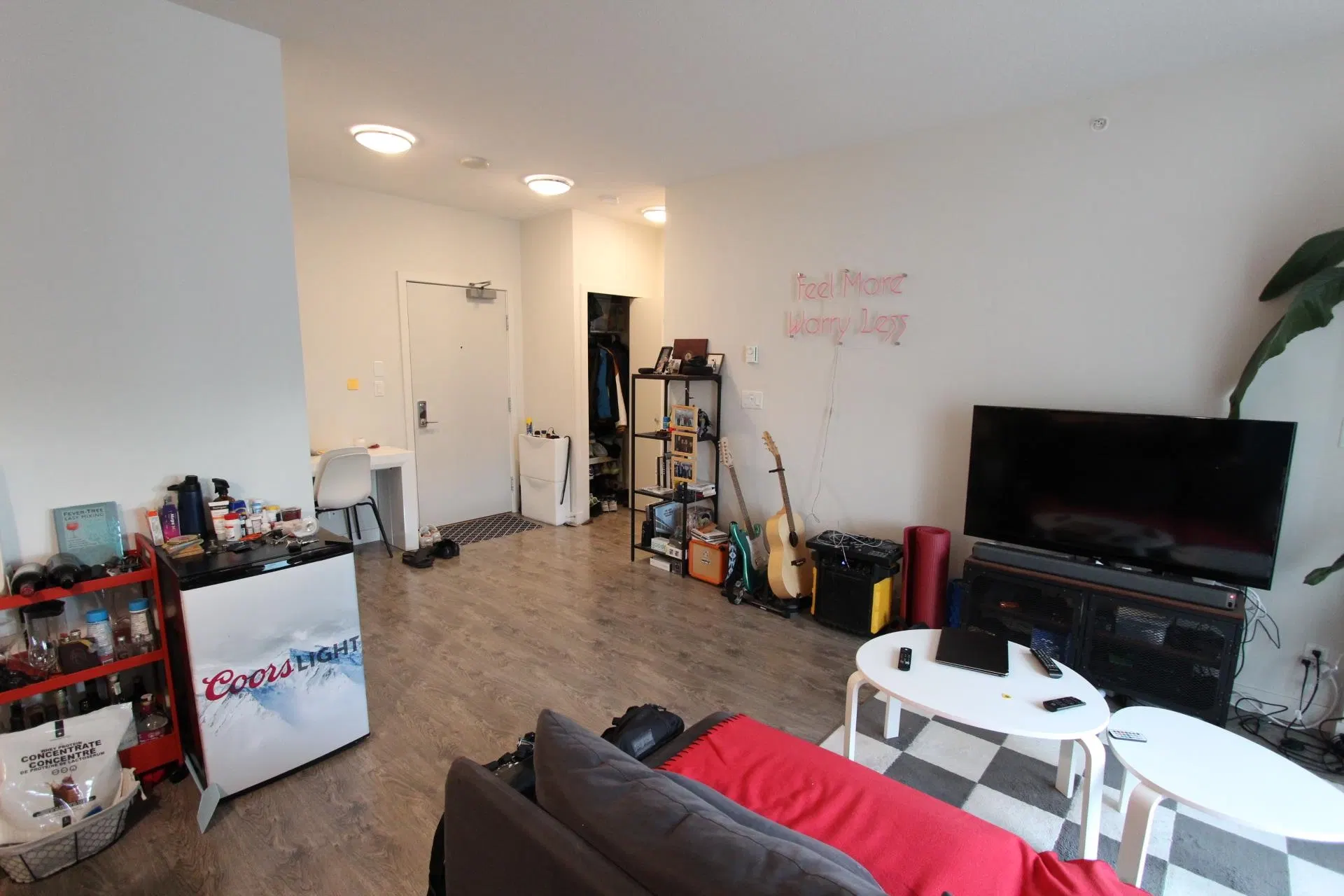 Photo 5 of 23 at #805 – 2788 Prince Edward Street
