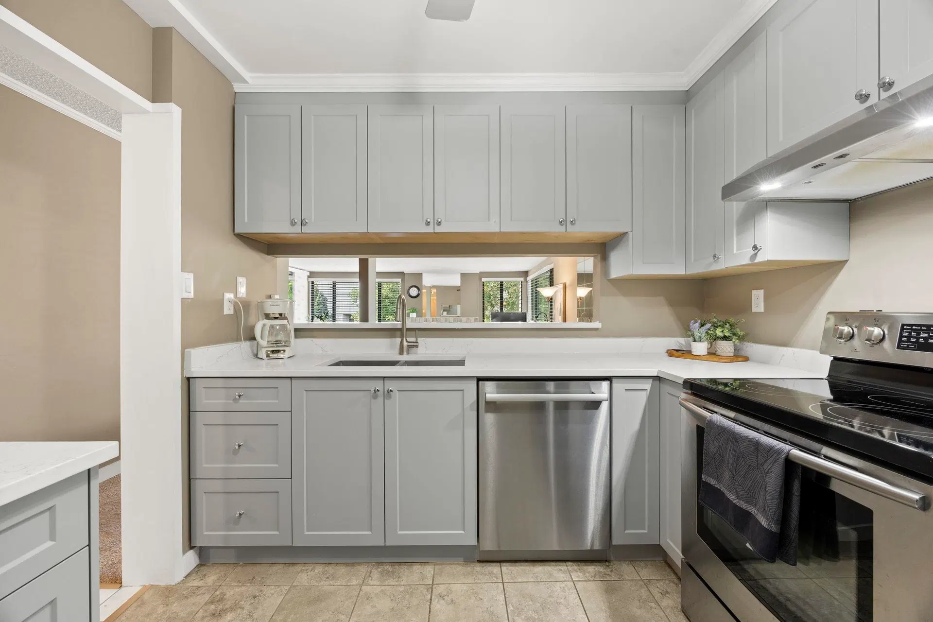 Photo 4 of 23 at #212 – 15313 19 Avenue