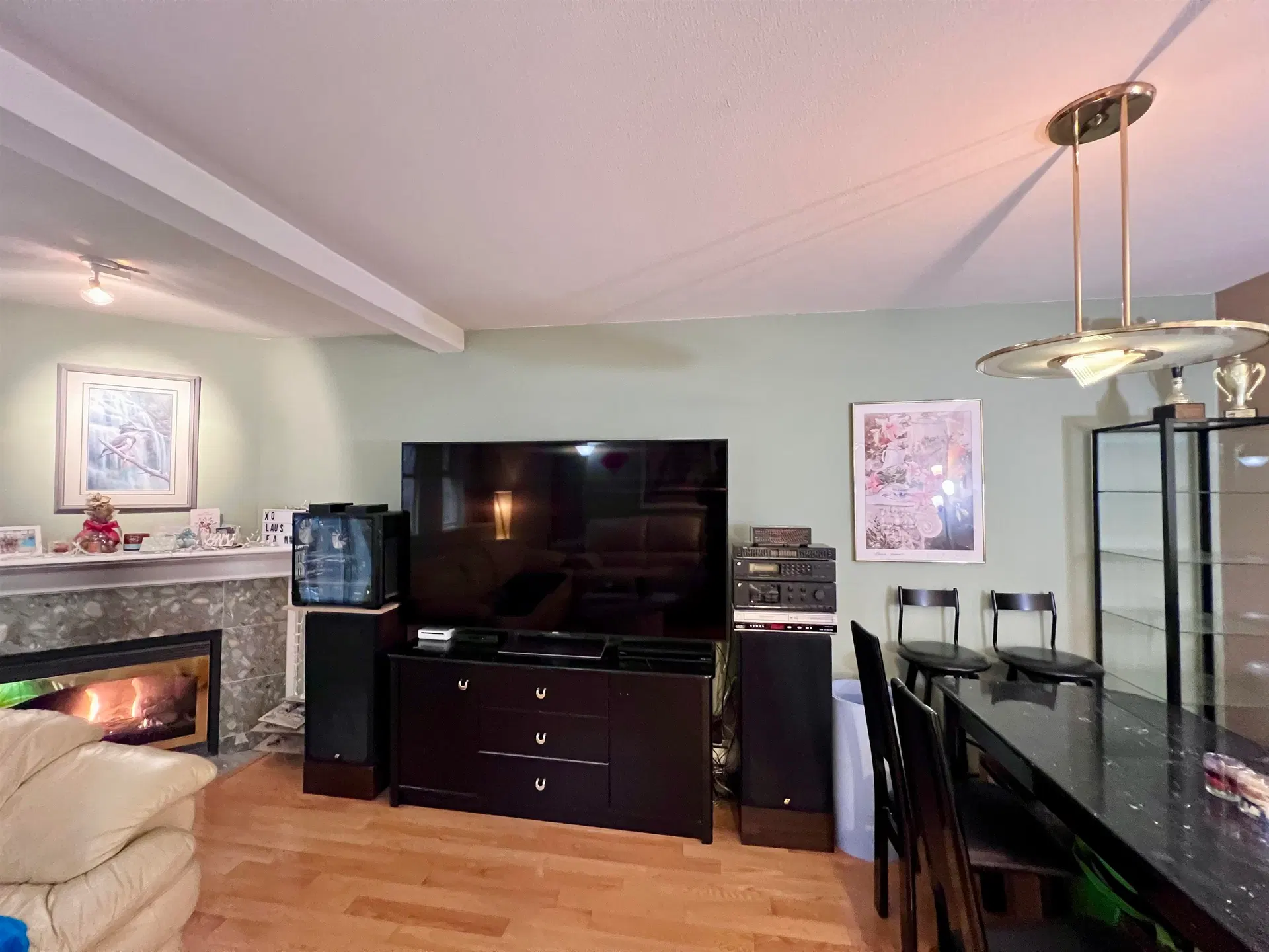 Photo 3 of 11 at #11 – 7488 Salisbury Avenue