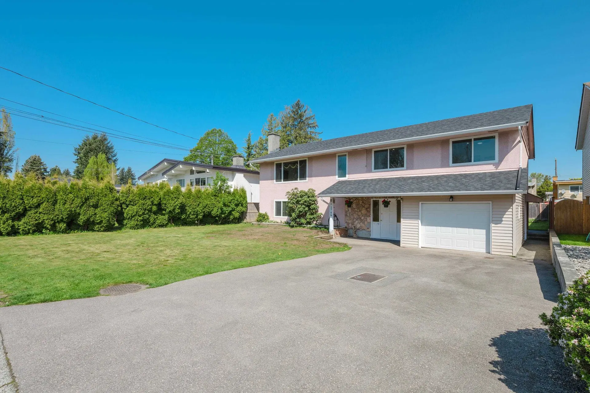 Photo 1 of 36 at 11789 85a Avenue