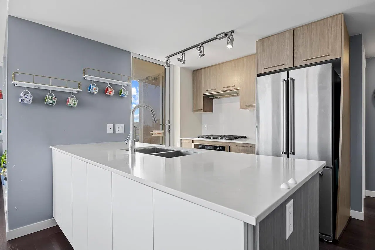 Photo 5 of 39 at #1007 – 7708 Alderbridge Way