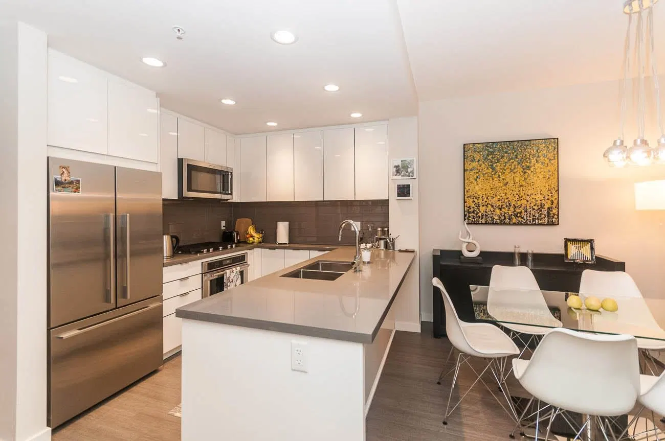 Photo 3 of 39 at #405 – 255 W 1st Street
