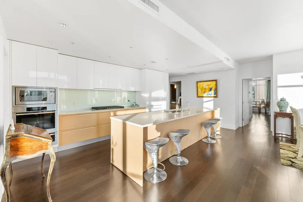 Photo 4 of 23 at #502 – 6080 Iona Drive