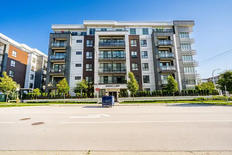 A114 – 20838 78b Avenue