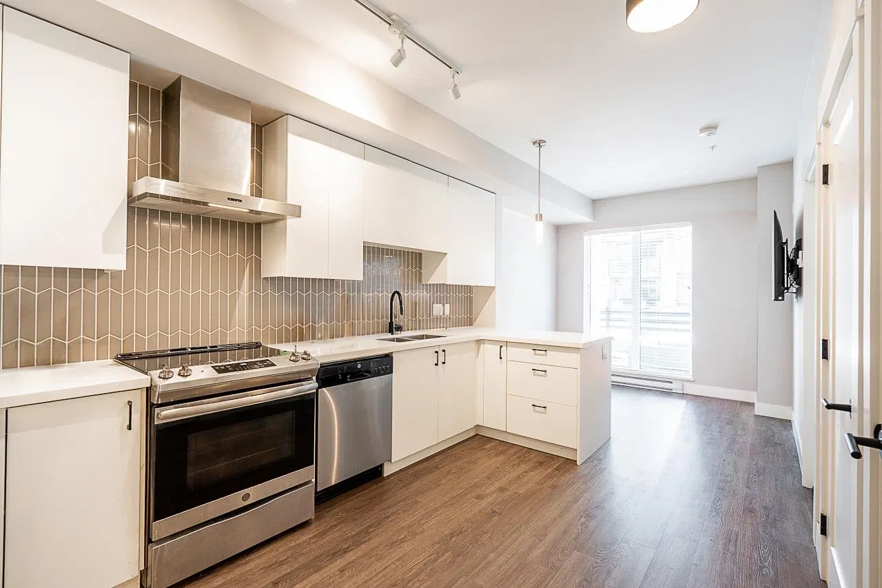 Photo 2 of 28 at A114 – 20838 78b Avenue