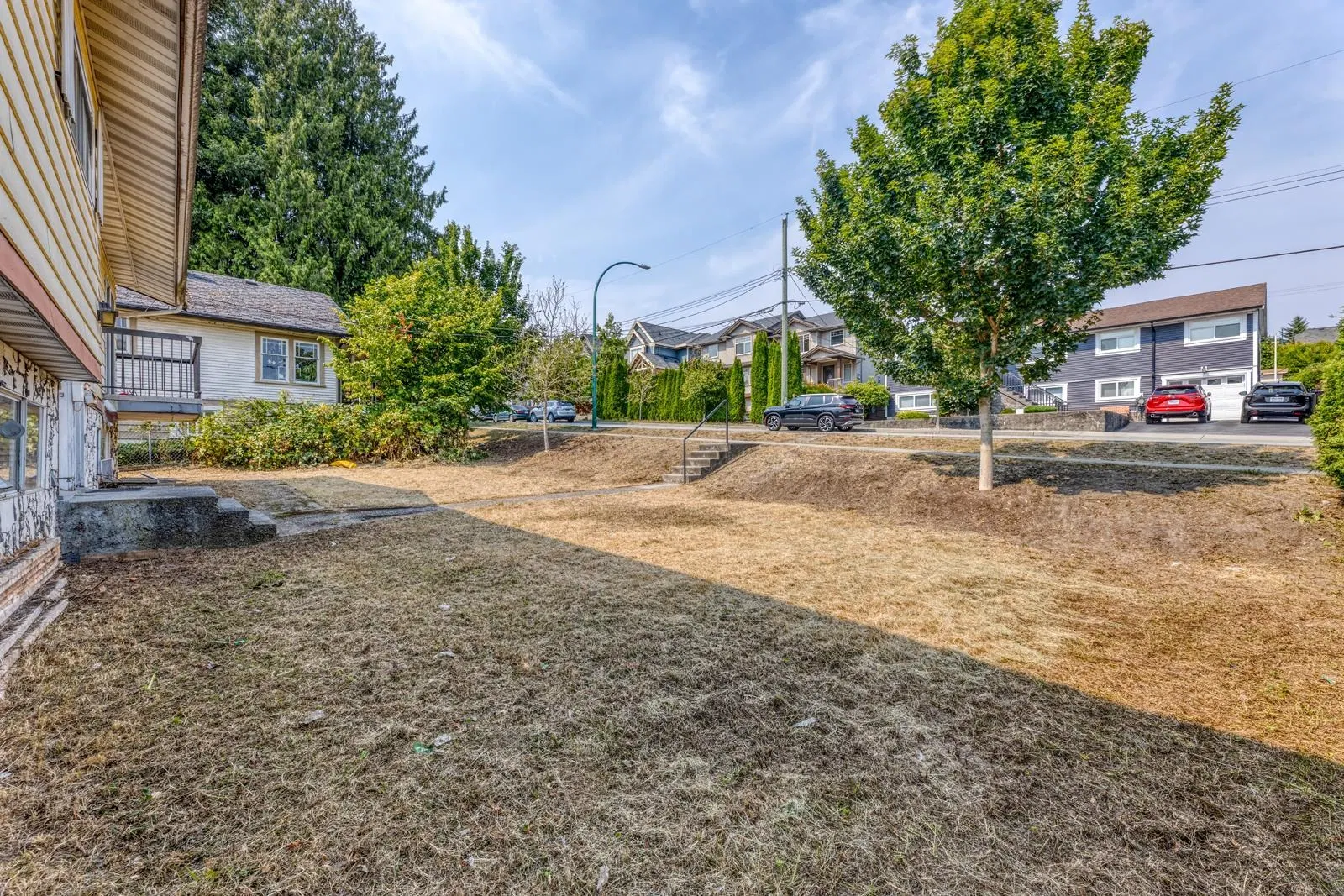 Photo 5 of 36 at 920 Harris Avenue