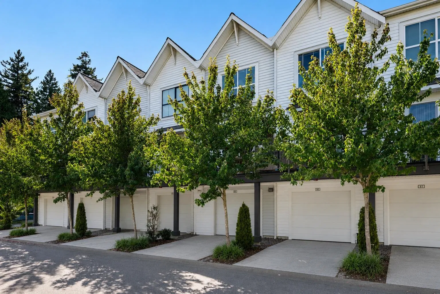 Photo 3 of 34 at #81 – 4638 Orca Way