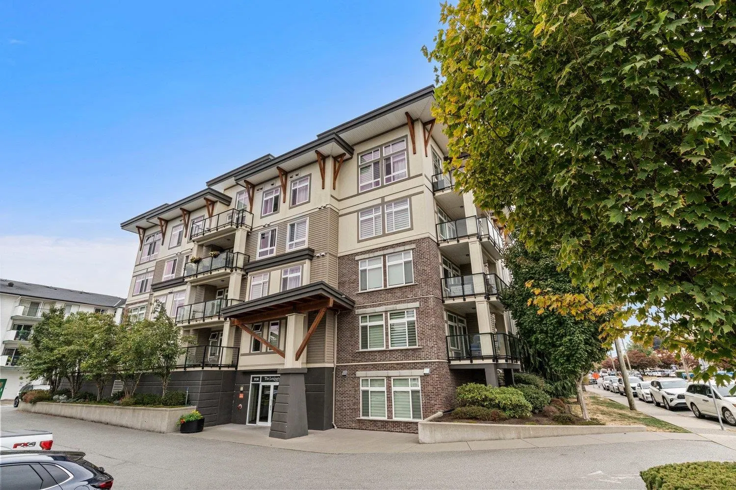 Photo 2 of 39 at #405 – 9130 Corbould Street