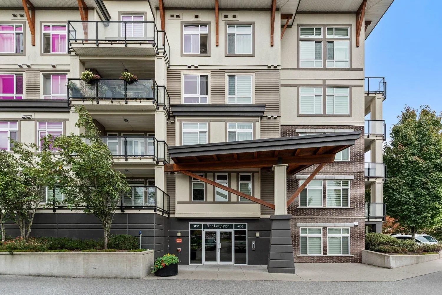 Photo 3 of 39 at #405 – 9130 Corbould Street