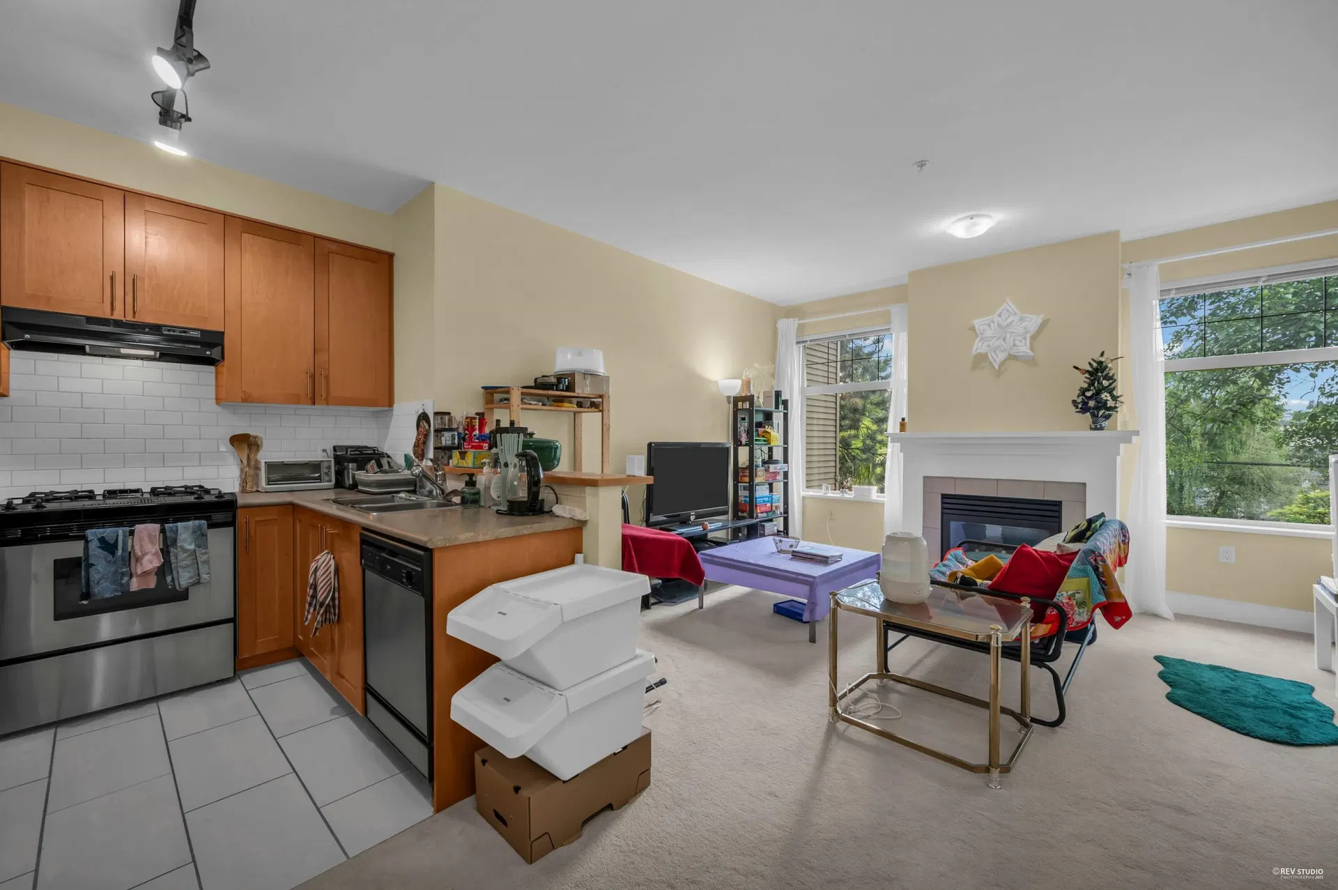 Photo 2 of 27 at #307 – 2083 W 33 Avenue