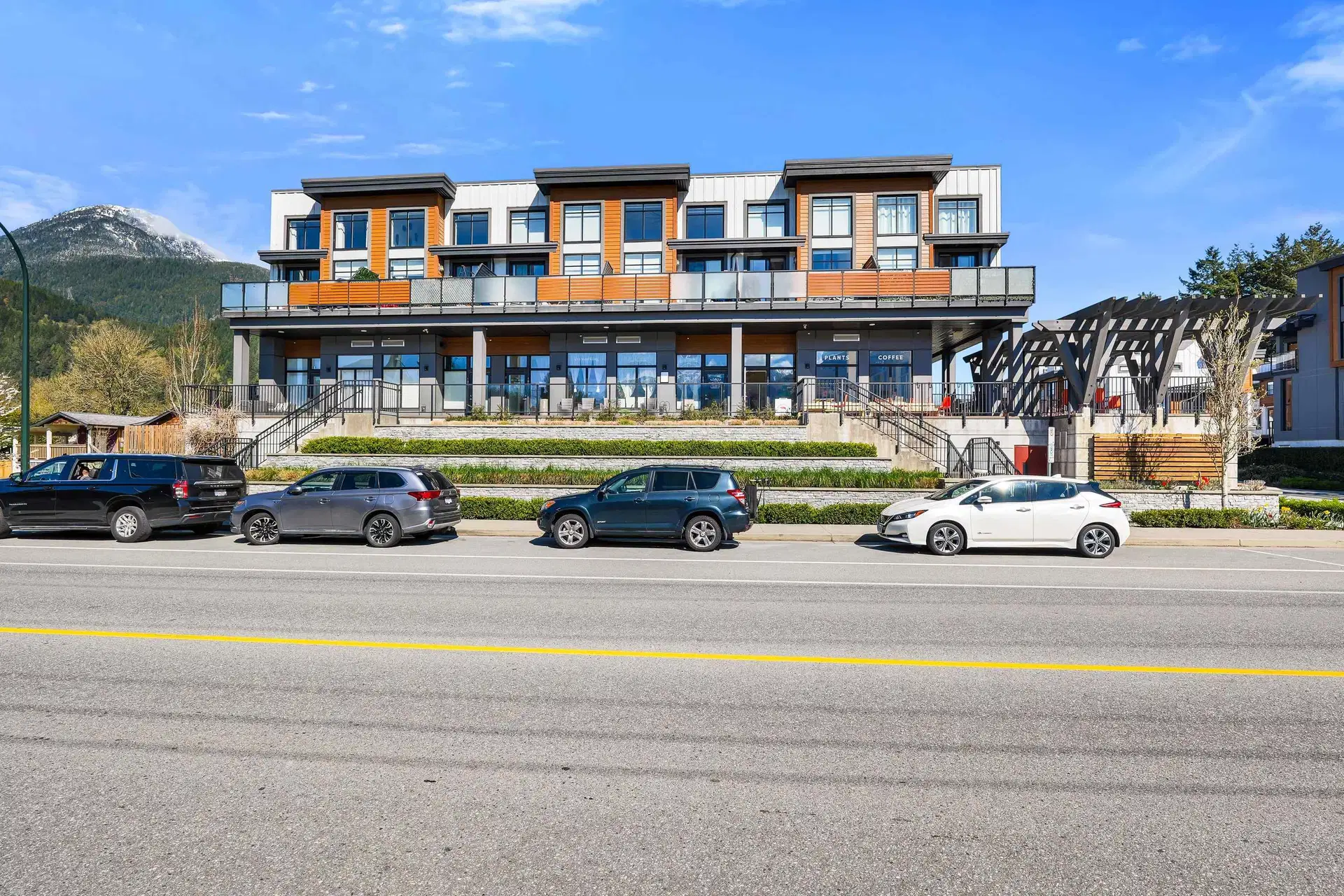 #105 – 39767 Government Road