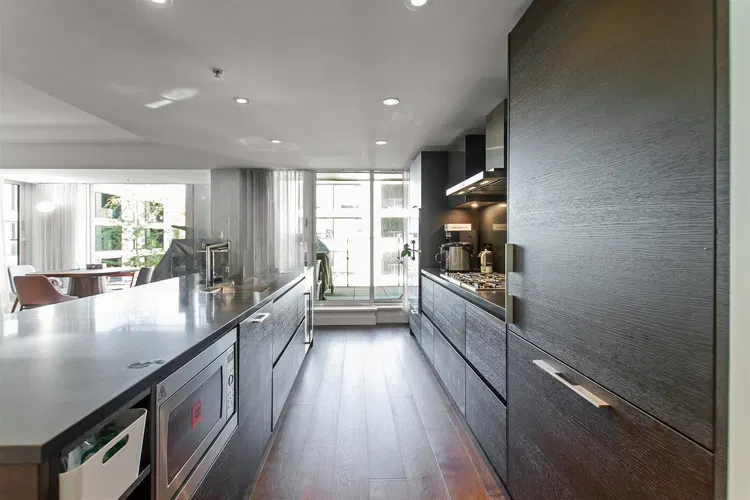 Photo 4 of 11 at #603 – 1571 W 57th Avenue