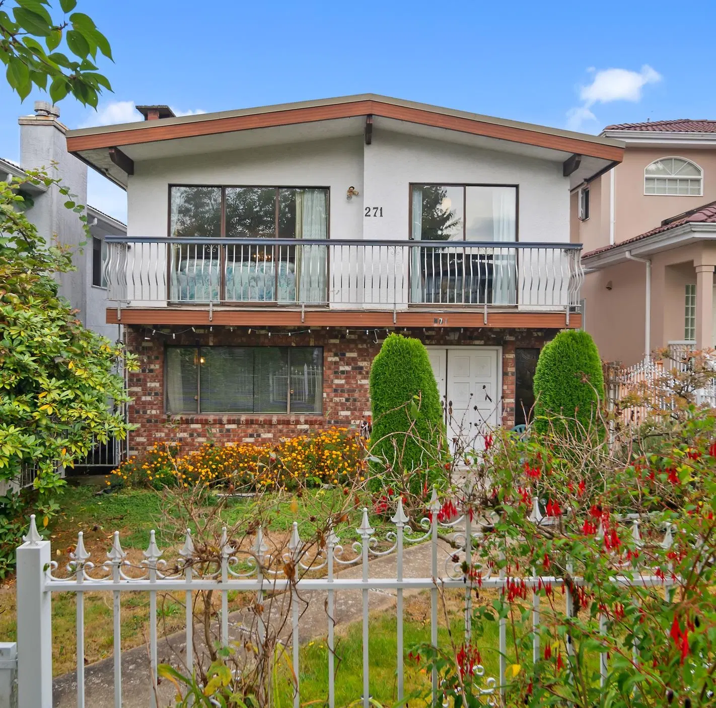 Photo 1 of 38 at 271 E 38th Avenue