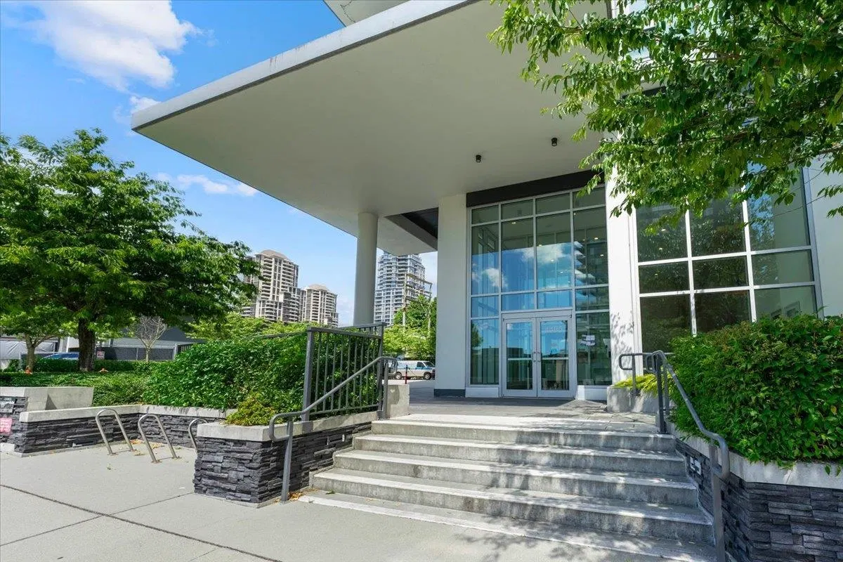 Photo 2 of 33 at #2105 – 4465 Juneau Street