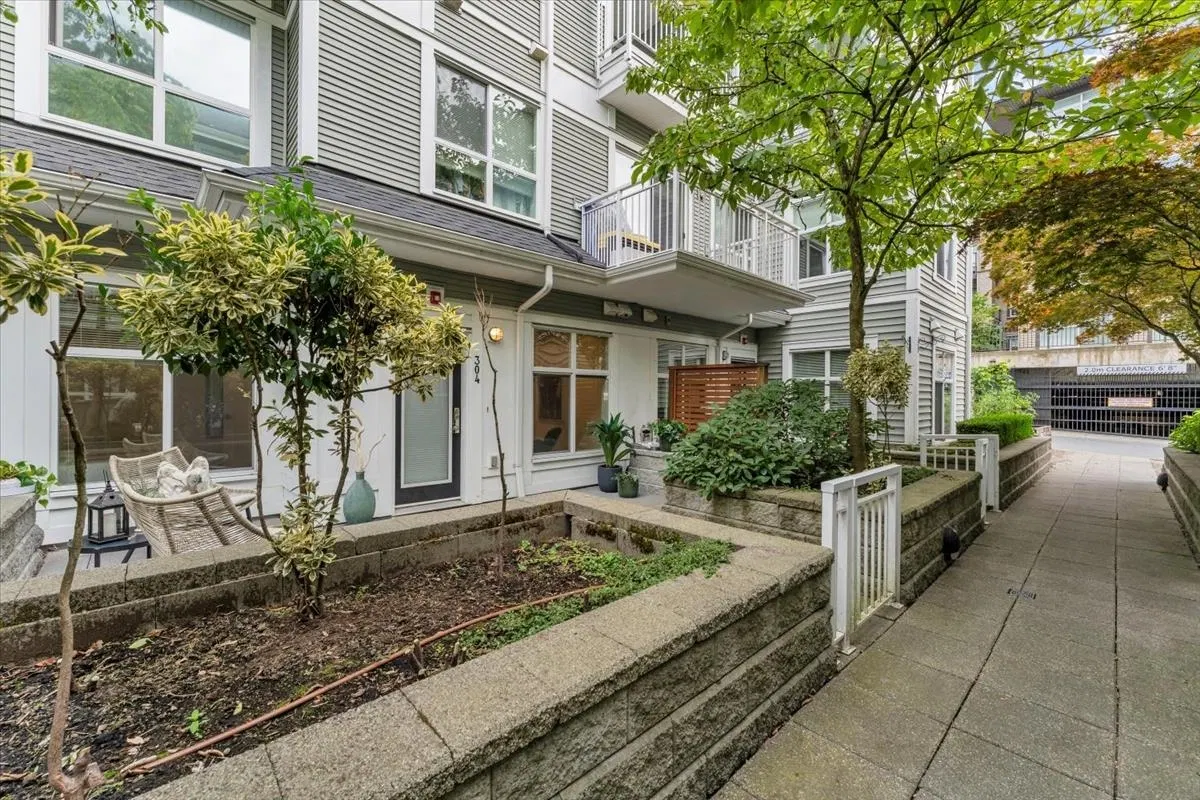 Photo 3 of 25 at #304 – 618 Langside Avenue