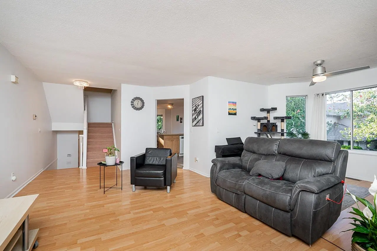 Photo 5 of 35 at #43 – 7875 122 Street