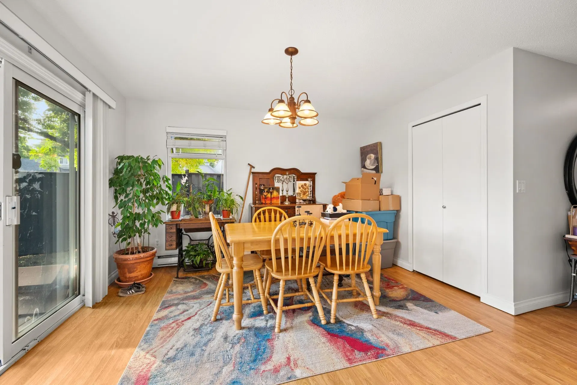 Photo 5 of 33 at 19412 62 Avenue