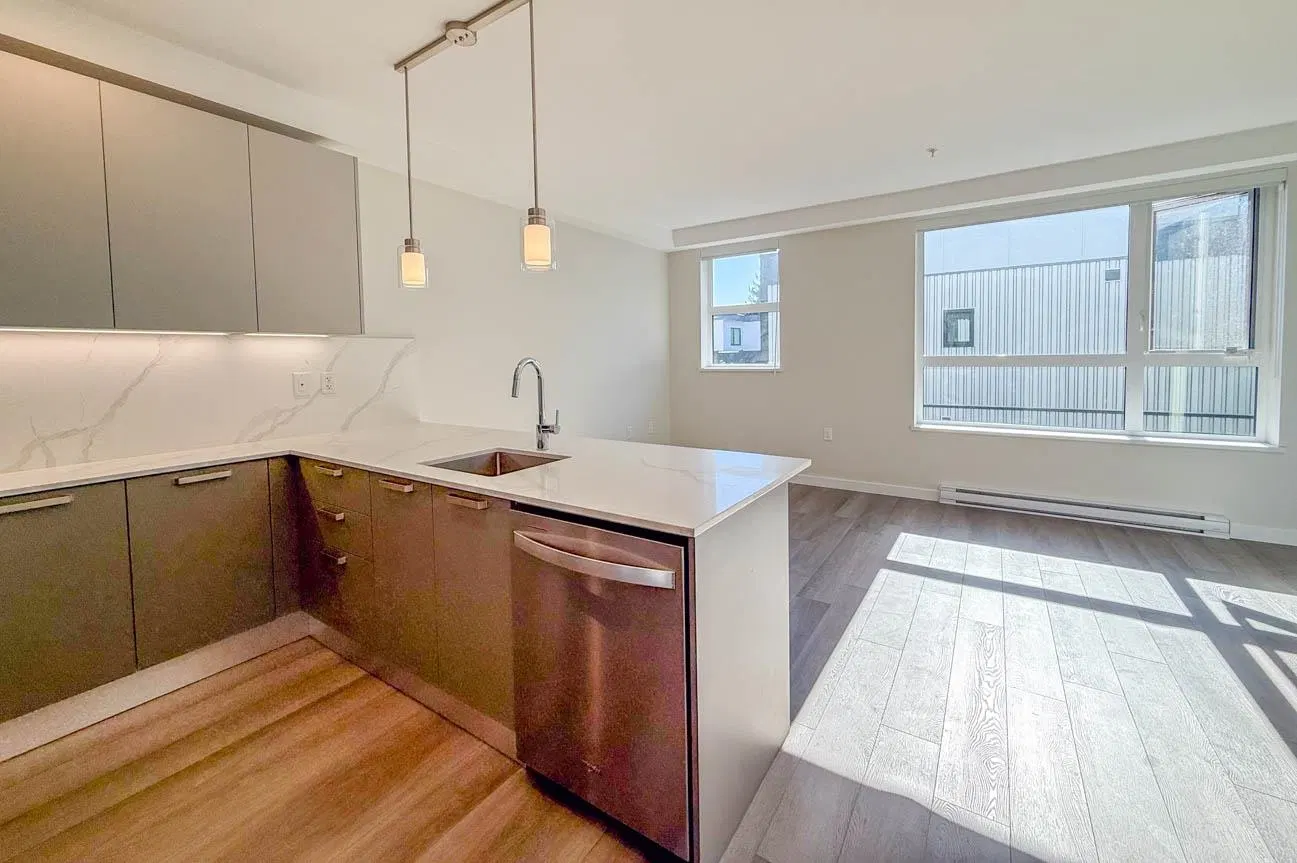 Photo 4 of 25 at #306 – 3588 Hull Street