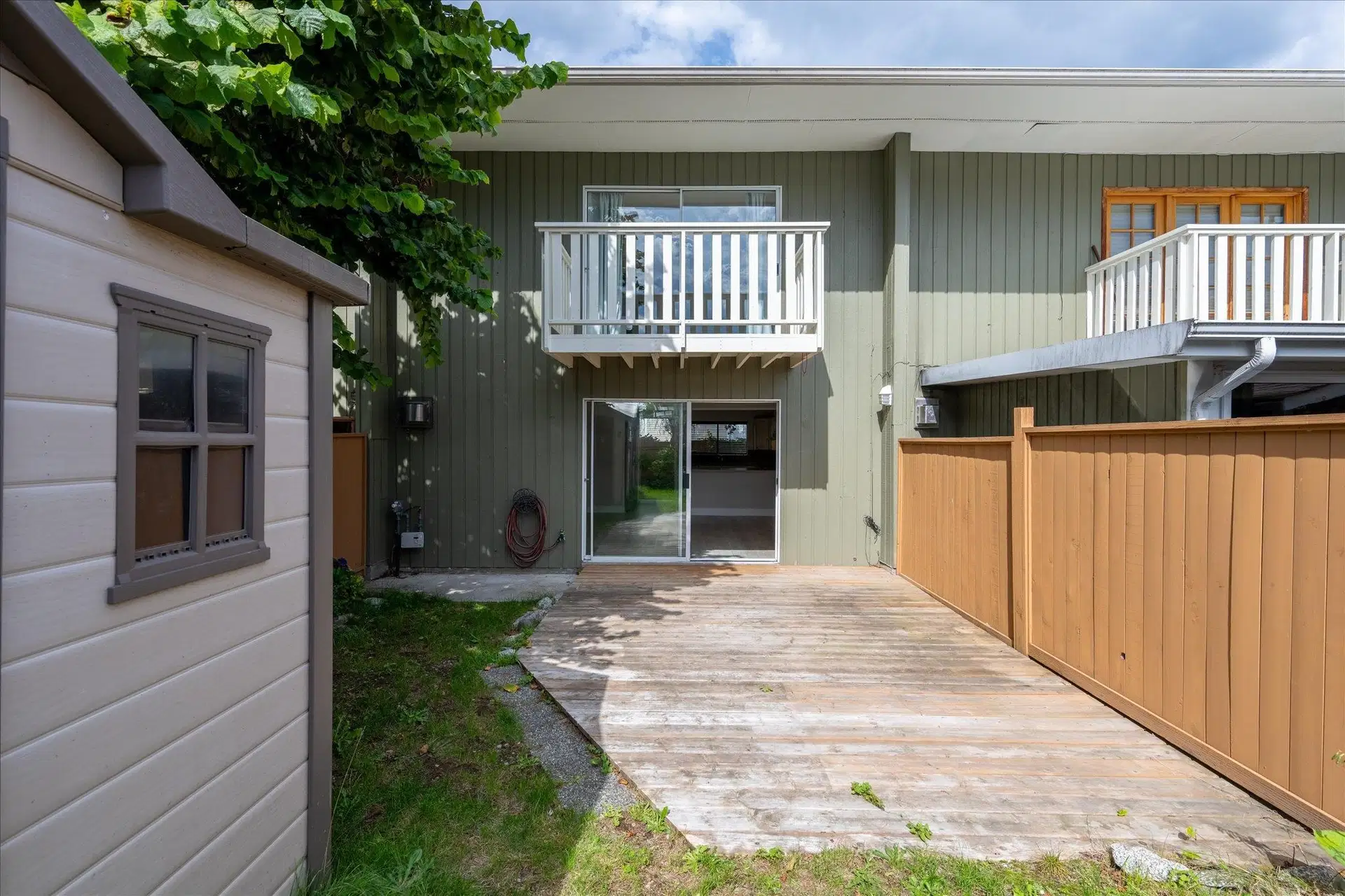 #2 – 40327 Diamond Head Road
