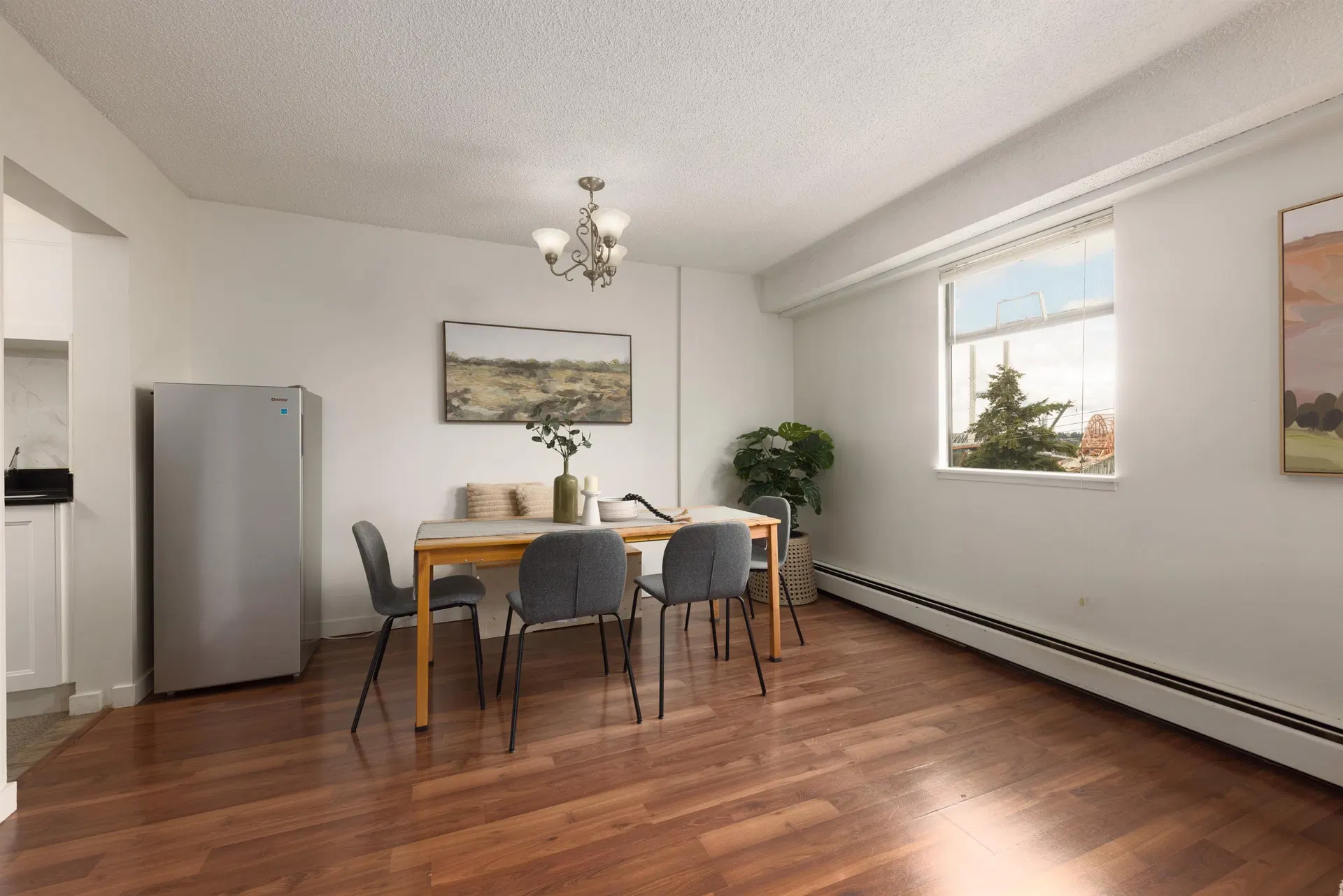 Photo 3 of 28 at #404 – 47 Agnes Street