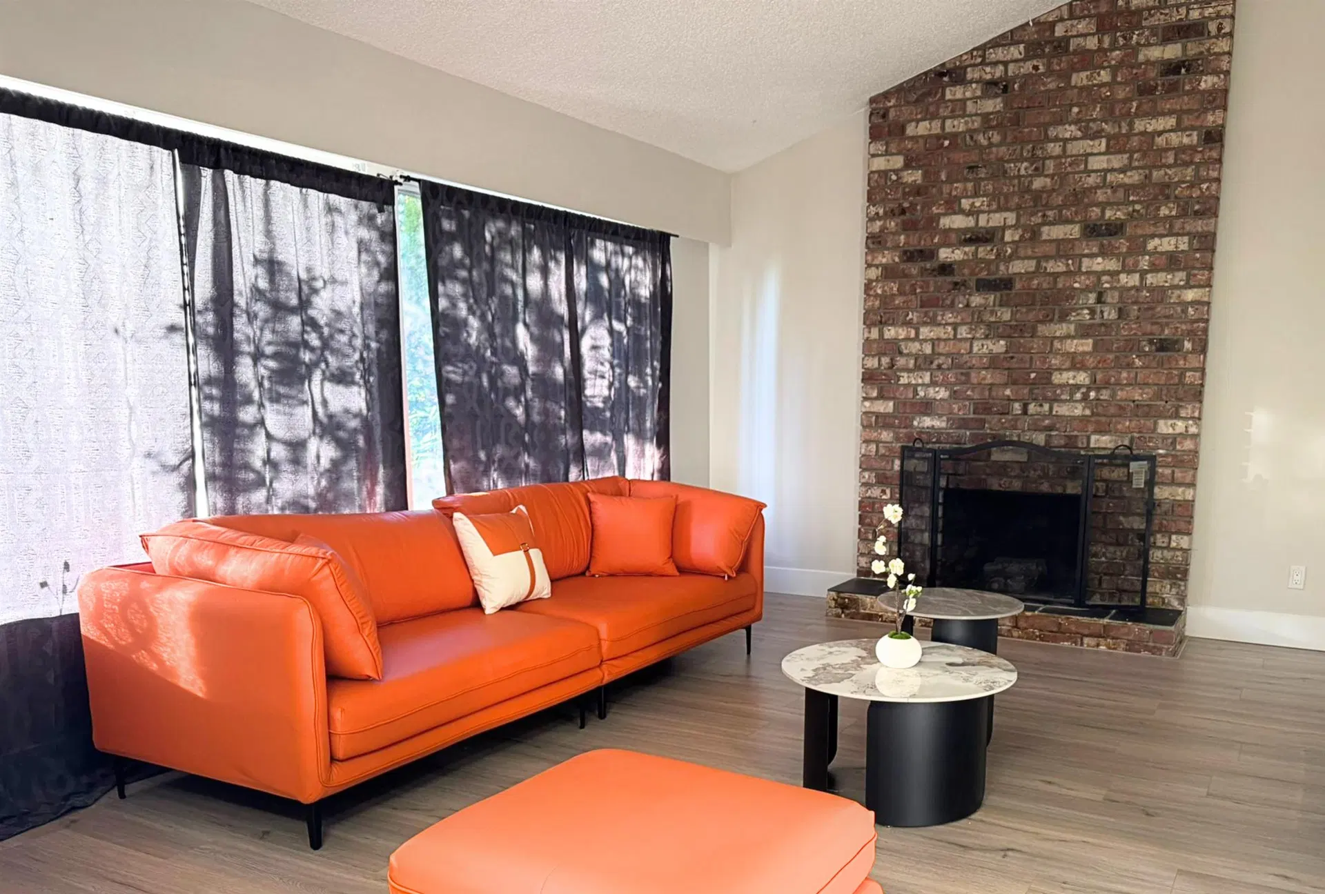 Photo 3 of 20 at 8366 Arbour Place