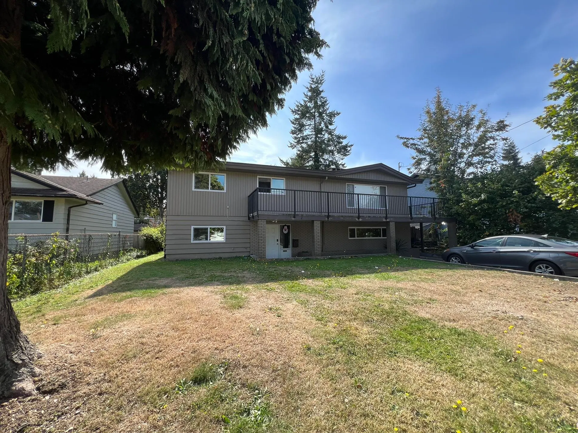 Photo 1 of 17 at 14678 106a Avenue
