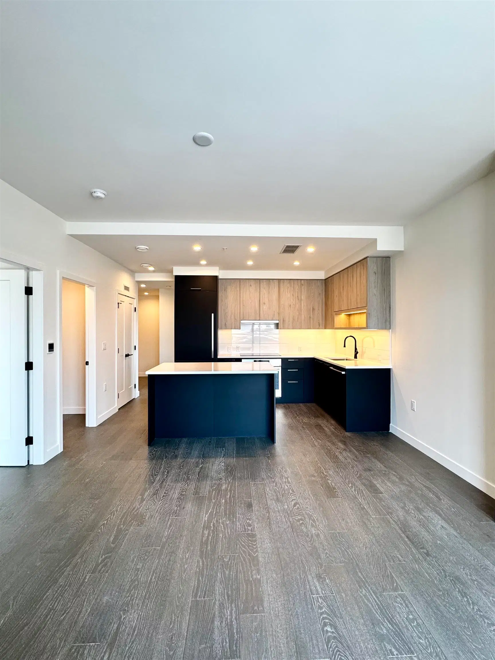 #211 – 8398 Oak Street