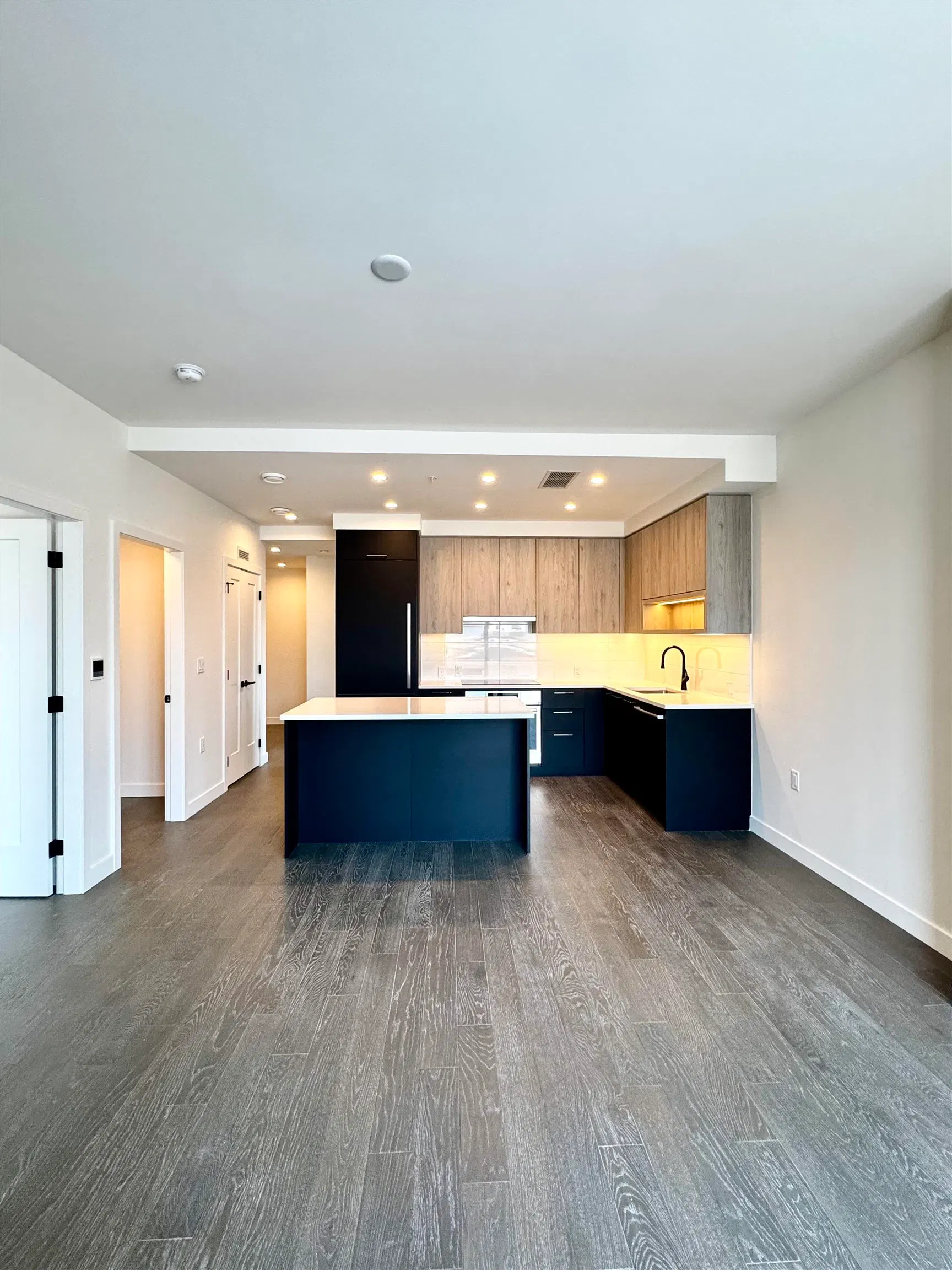 #211 – 8398 Oak Street