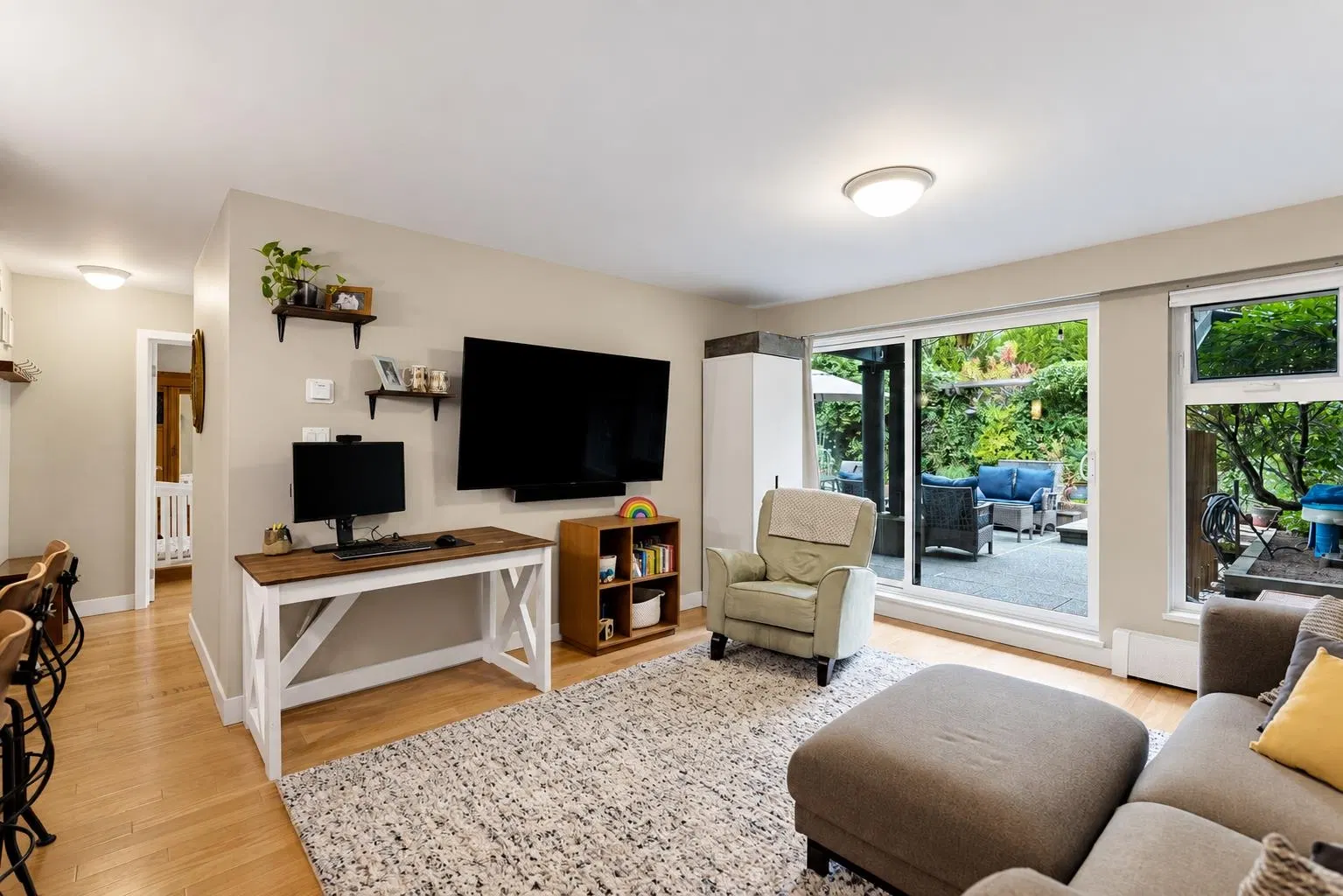 #204 – 7377 Salisbury Avenue