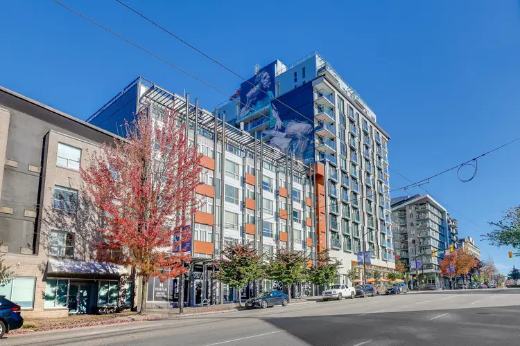 #403 – 233 Kingsway