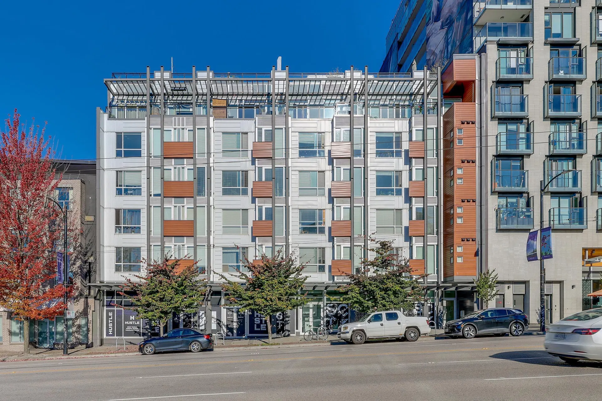 Photo 2 of 29 at #403 – 233 Kingsway