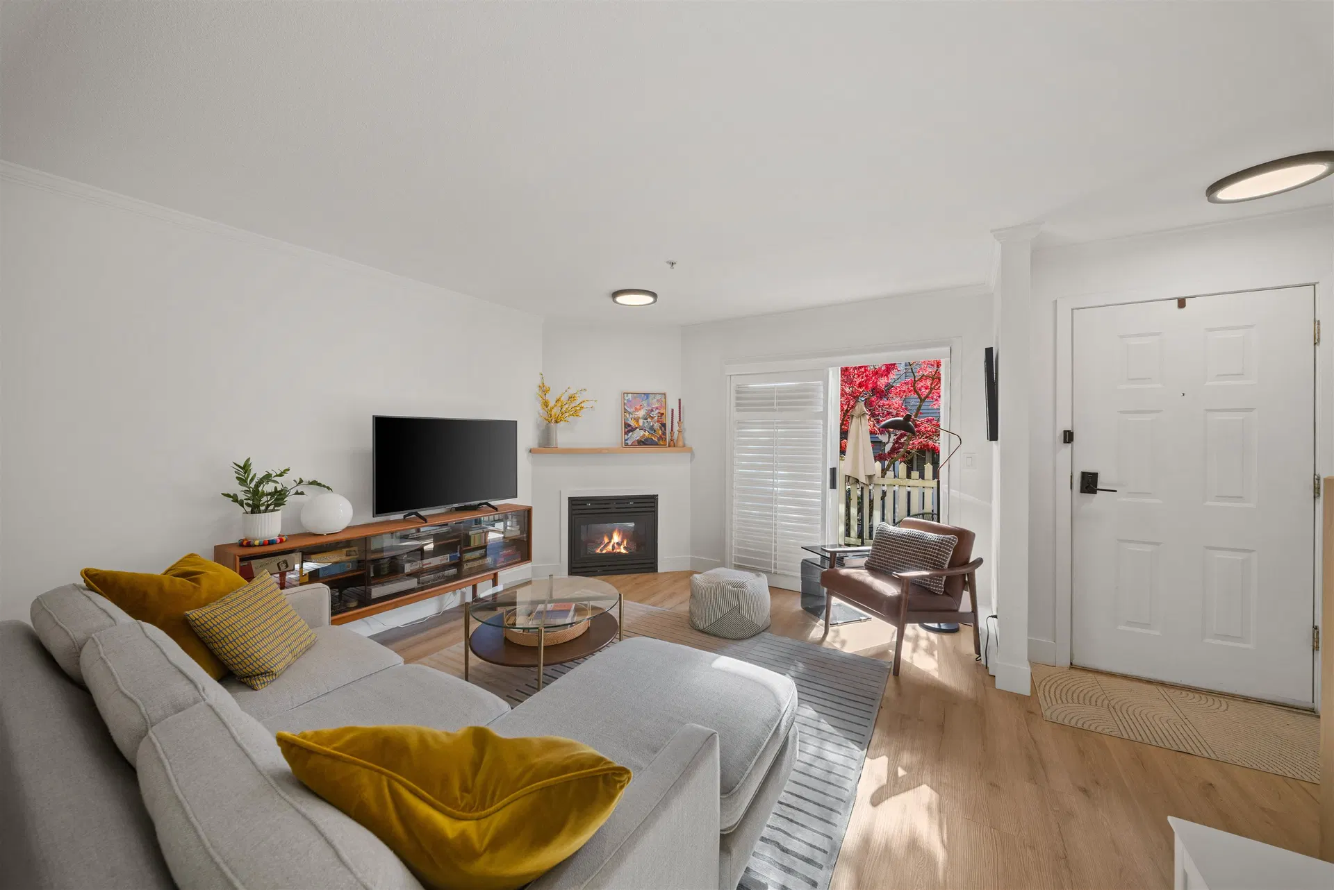 Photo 4 of 38 at #18 – 222 E 5th Street
