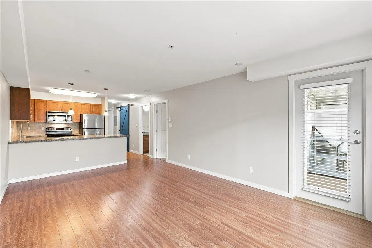 Photo 5 of 34 at #205 – 2373 Atkins Avenue
