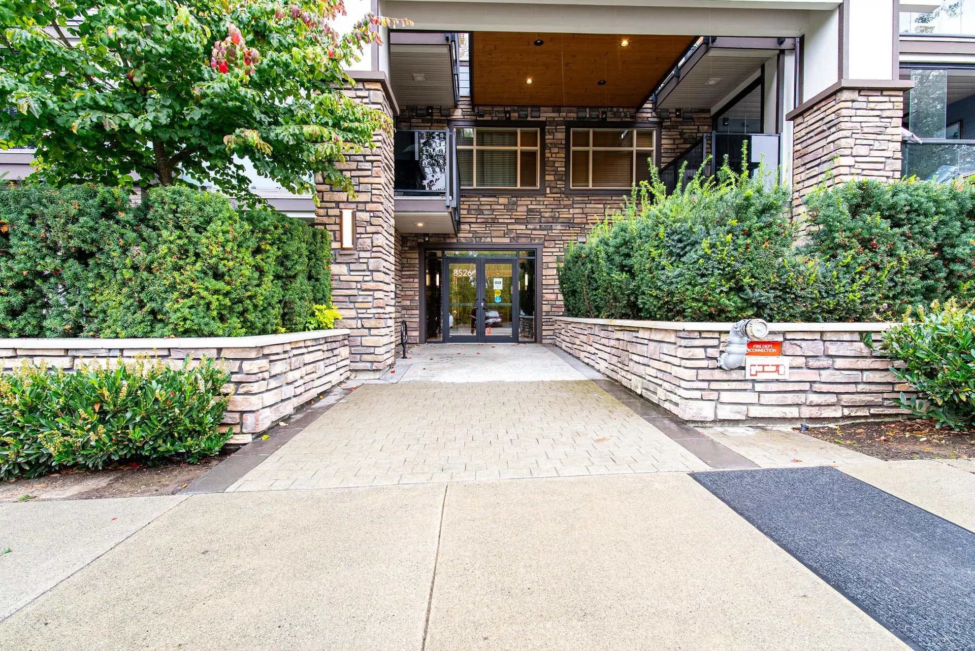 Photo 3 of 34 at #614 – 8526 202b Street