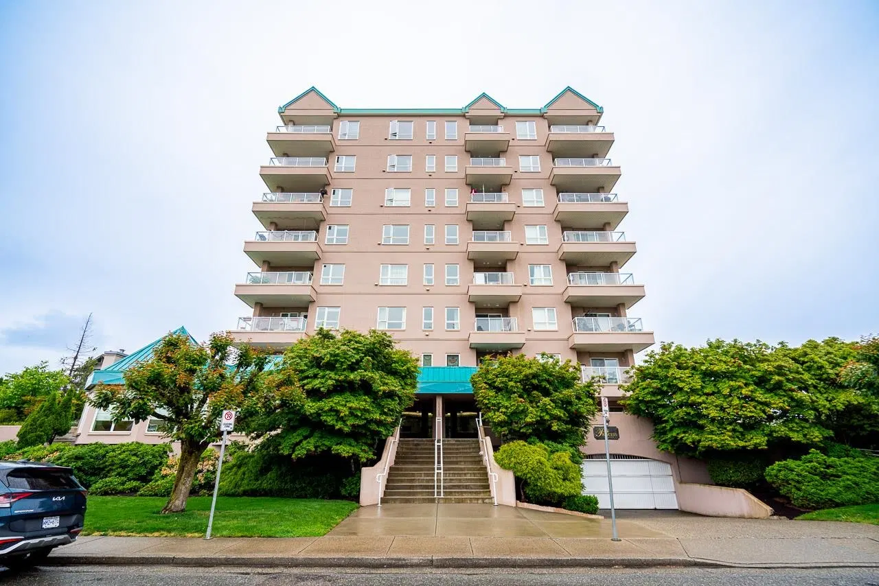 Photo 1 of 40 at #803 – 45745 Princess Avenue