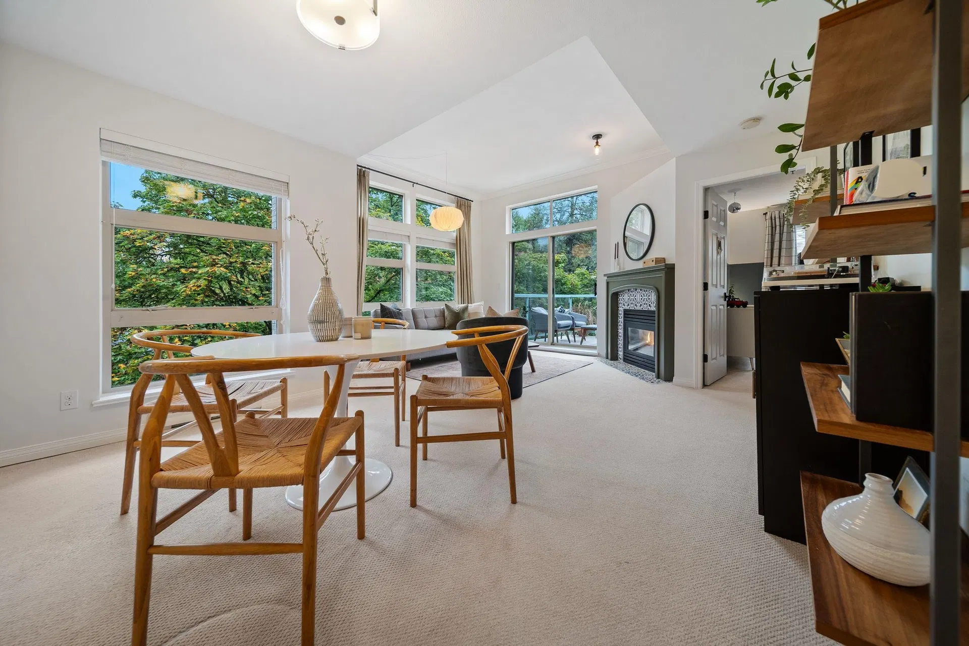 Photo 2 of 40 at #409 – 301 Maude Road