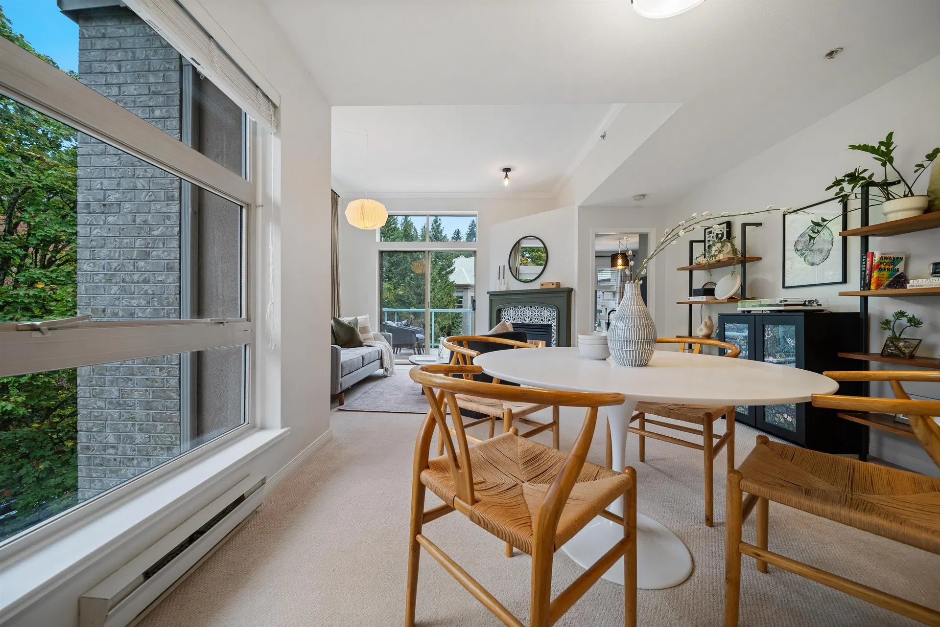 Photo 3 of 40 at #409 – 301 Maude Road