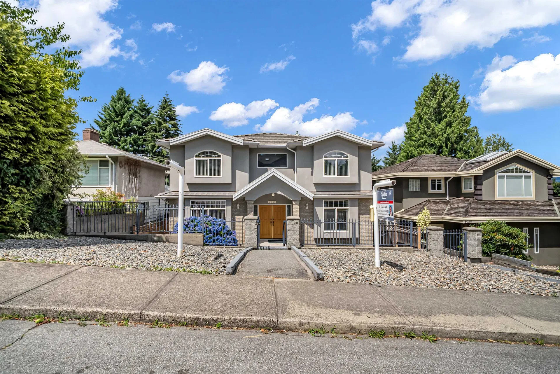 Photo 3 of 40 at 4049 Curle Avenue