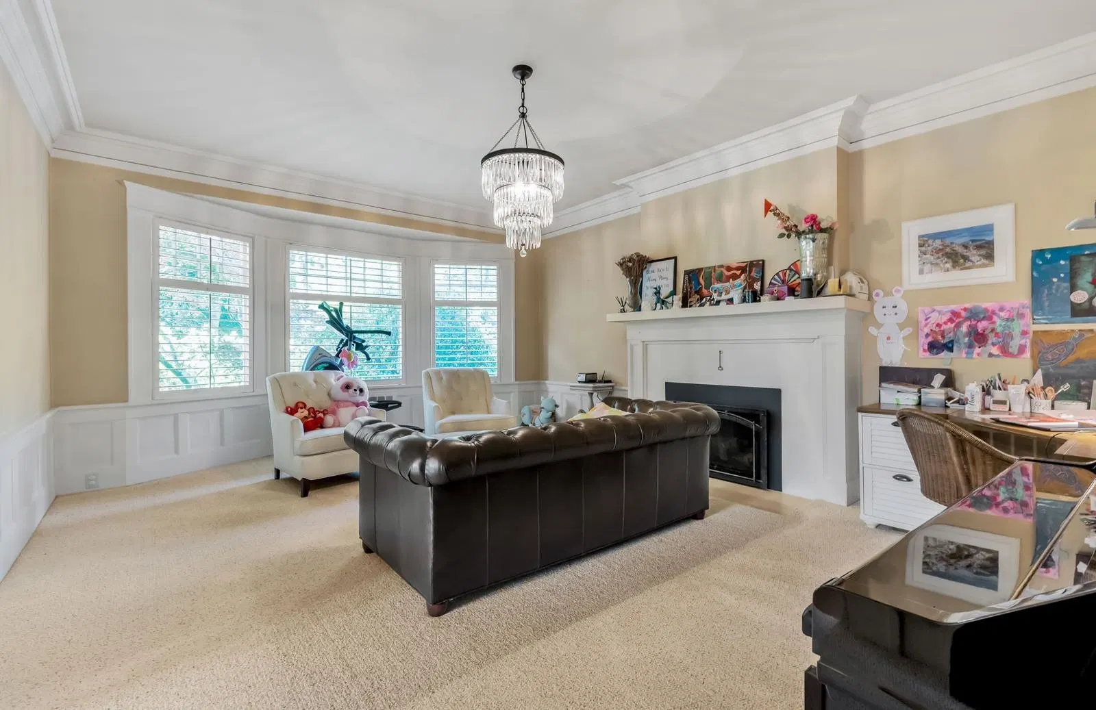 Photo 3 of 16 at 1670 W 49th Avenue