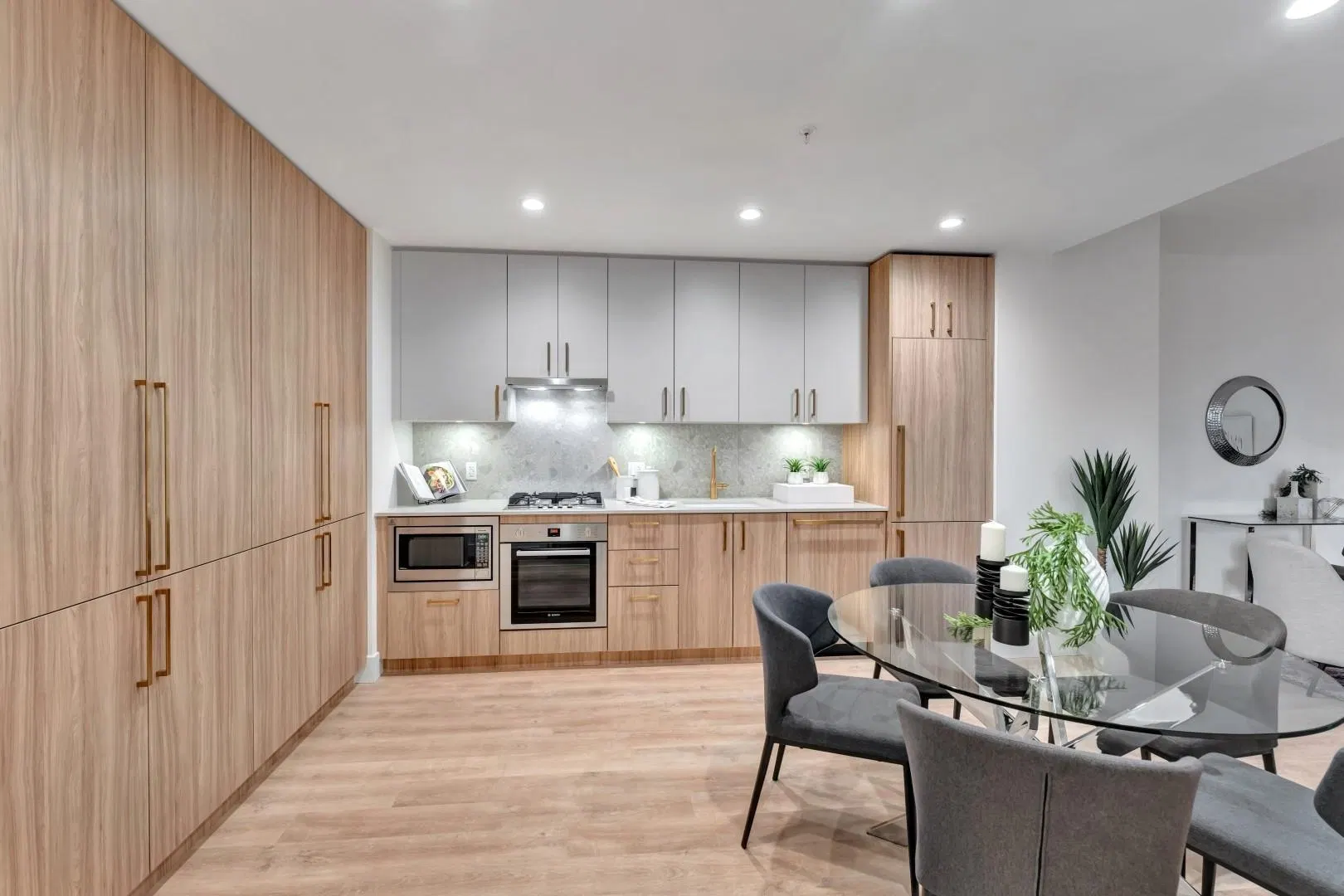 Photo 5 of 19 at #105 – 2325 Emery Court