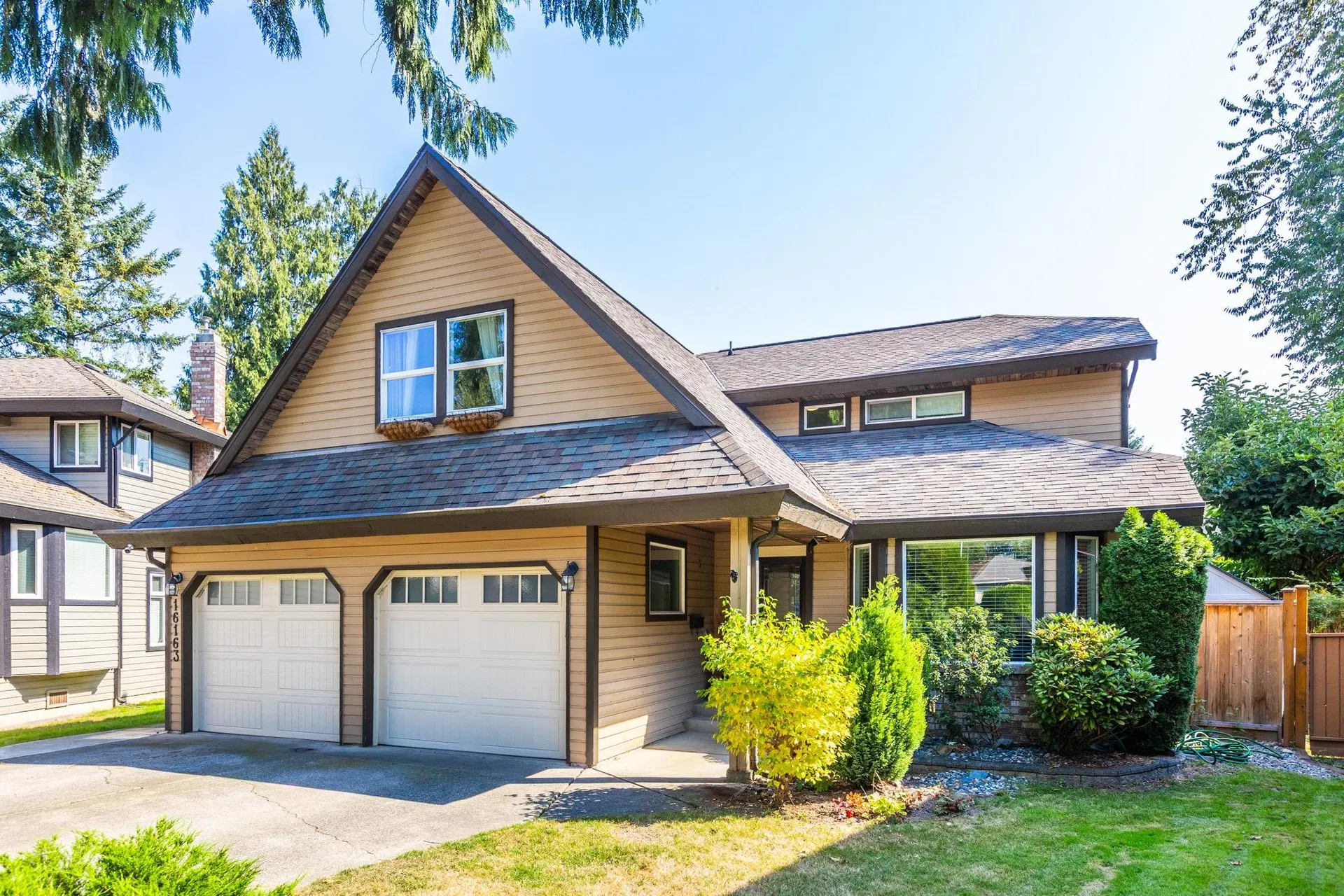 16163 Brookside Grove